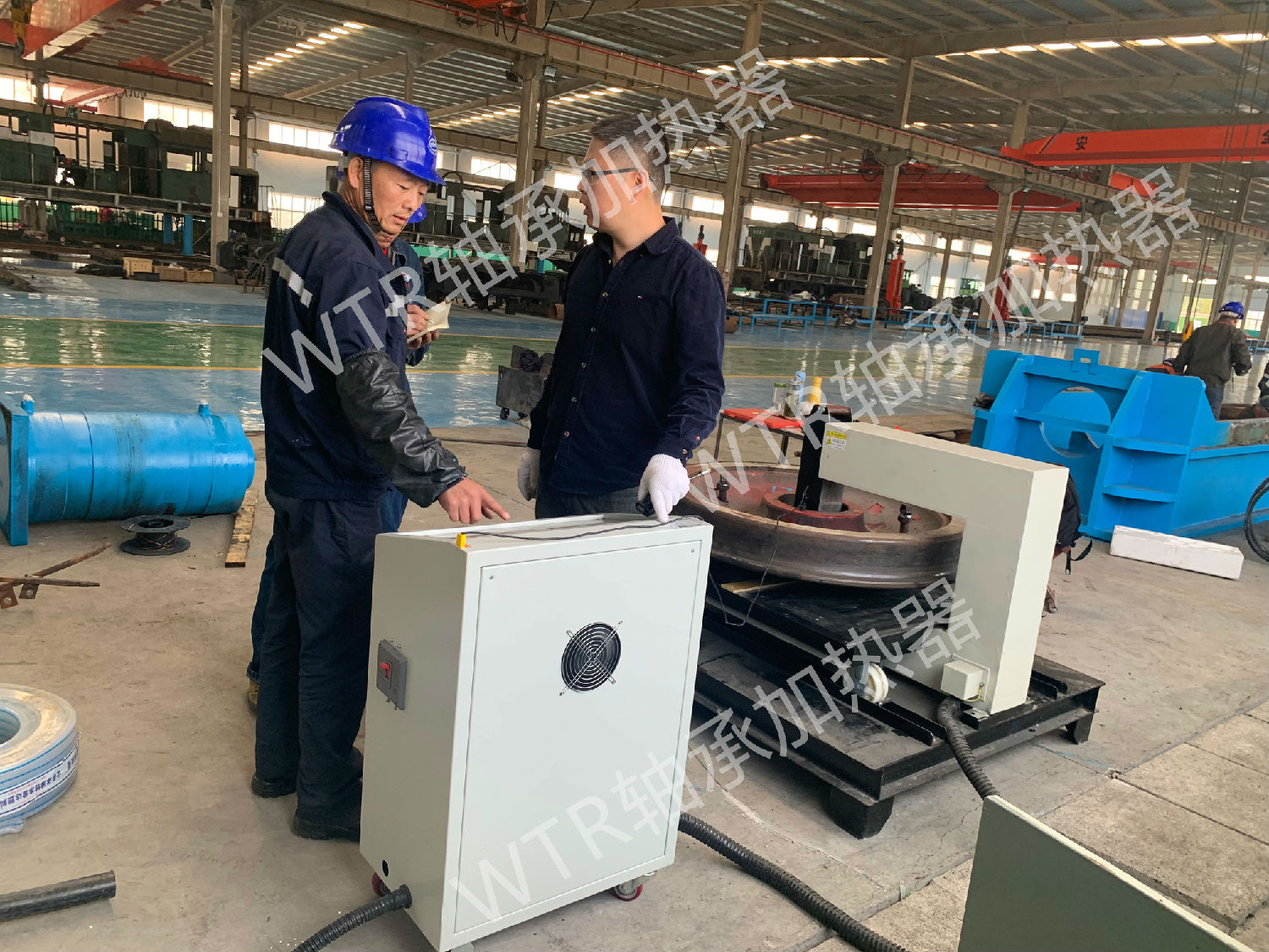 WTR軸承加熱器廠家.jpg WTR軸承加熱器廠家.jpg